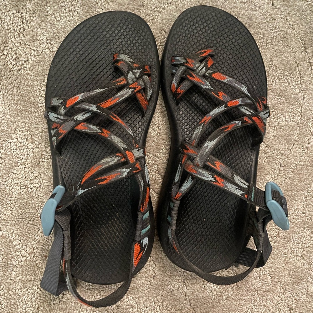 Women’s Chaco sandals, sz 8